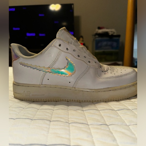Nike Air Force 1 LV8 Size 10 - Picture 4 of 8